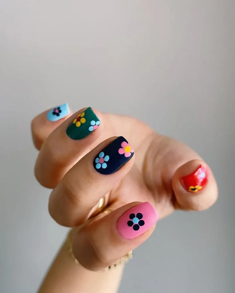 DIY rainbow nail art for short nails