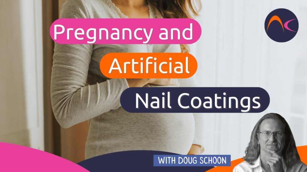 Pregnancy wearing artificial nails
