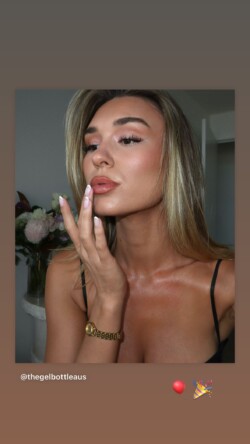 SHANI GRIMMOND - French mani  created by Penny Barns, Wearing BIAB 18 With Daisy for French white . Styled in French nail art representing Minimalistic. These Medium - Squoval shaped nails are crafted using the Builder system and are coloured Pink.