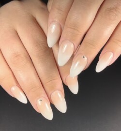 Gel X Wedding Nails created by Jill DeVol.Styled in Ombre nail art representing Minimalistic. These Medium - Almond shaped nails are crafted using the Gel system and are coloured Multi. 