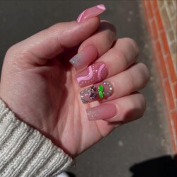 Birthday nails