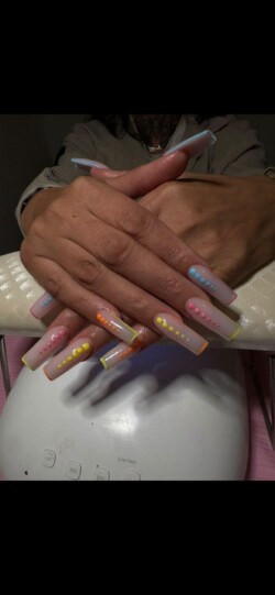 Summers nails