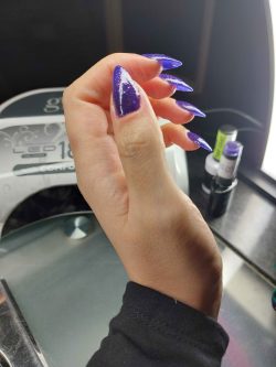 Colour Changing Purple Gel Polish on Gel X Extensions